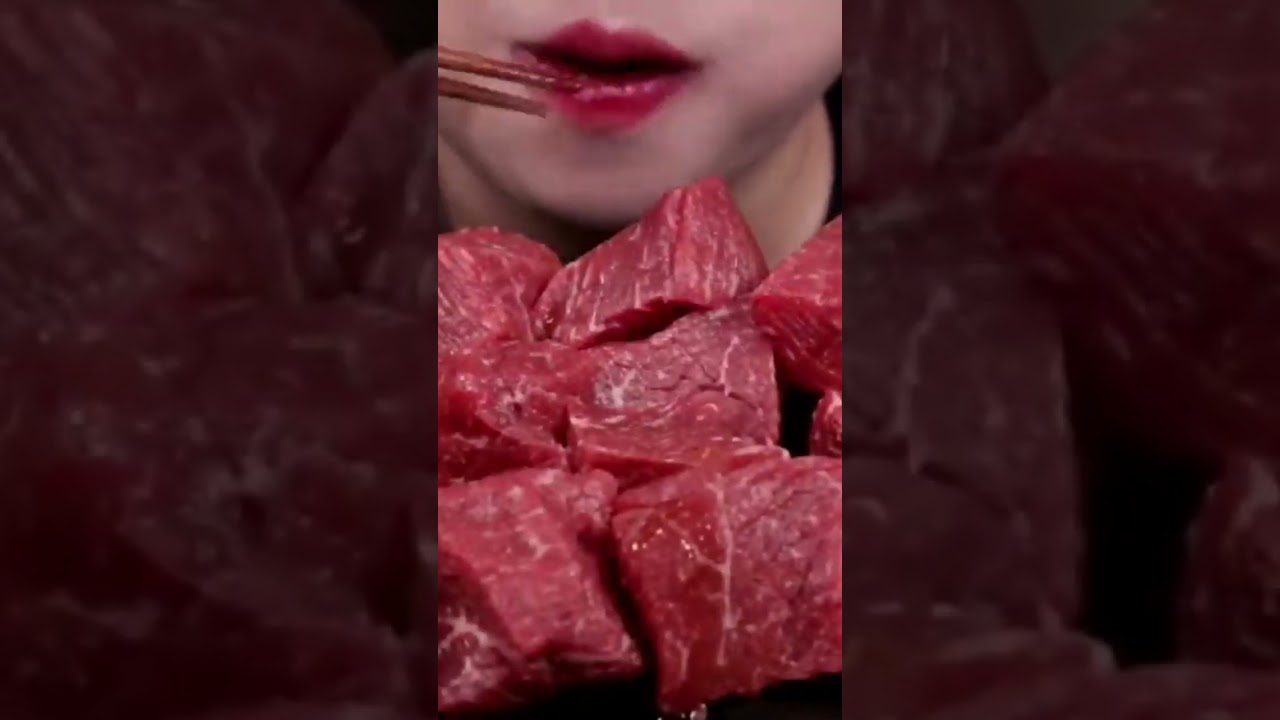 ASMR CUBE RAW BEEF EATING SOUND MUKBANG