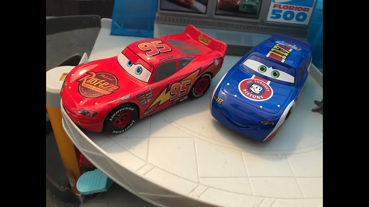 Disney Parks Pixar Cars Lightning McQueen & Ralph Carlow Pullback Car New W  Box