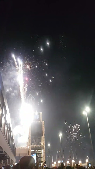 malam tahun baru di al majidi mall irak ( night new year in al majidi mall irak