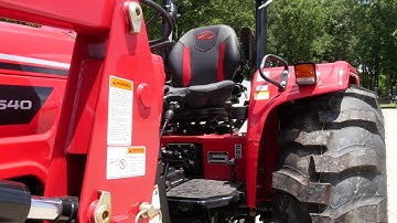 Unloading the Mahindra 4WD 4540!