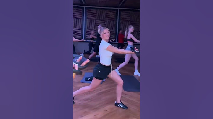 Shirin David im Fitnessstudio Bauch Beine Po Kurs #gymgirl #shirindavid #shorts  #foryou #dance