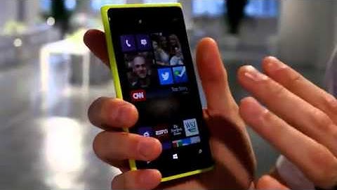 Celluloco.com Presents: Windows Phone 8 Software Developer Glance on Nokia Lumia 920 and 820
