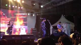 Killing Me Inside - Never Go Back (Live at Hai Day 2012)