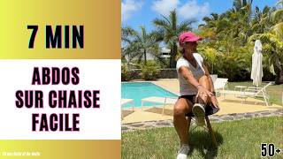 Abdos sur chaise – 7 min faciles pour un ventre plus plat après 50 ans