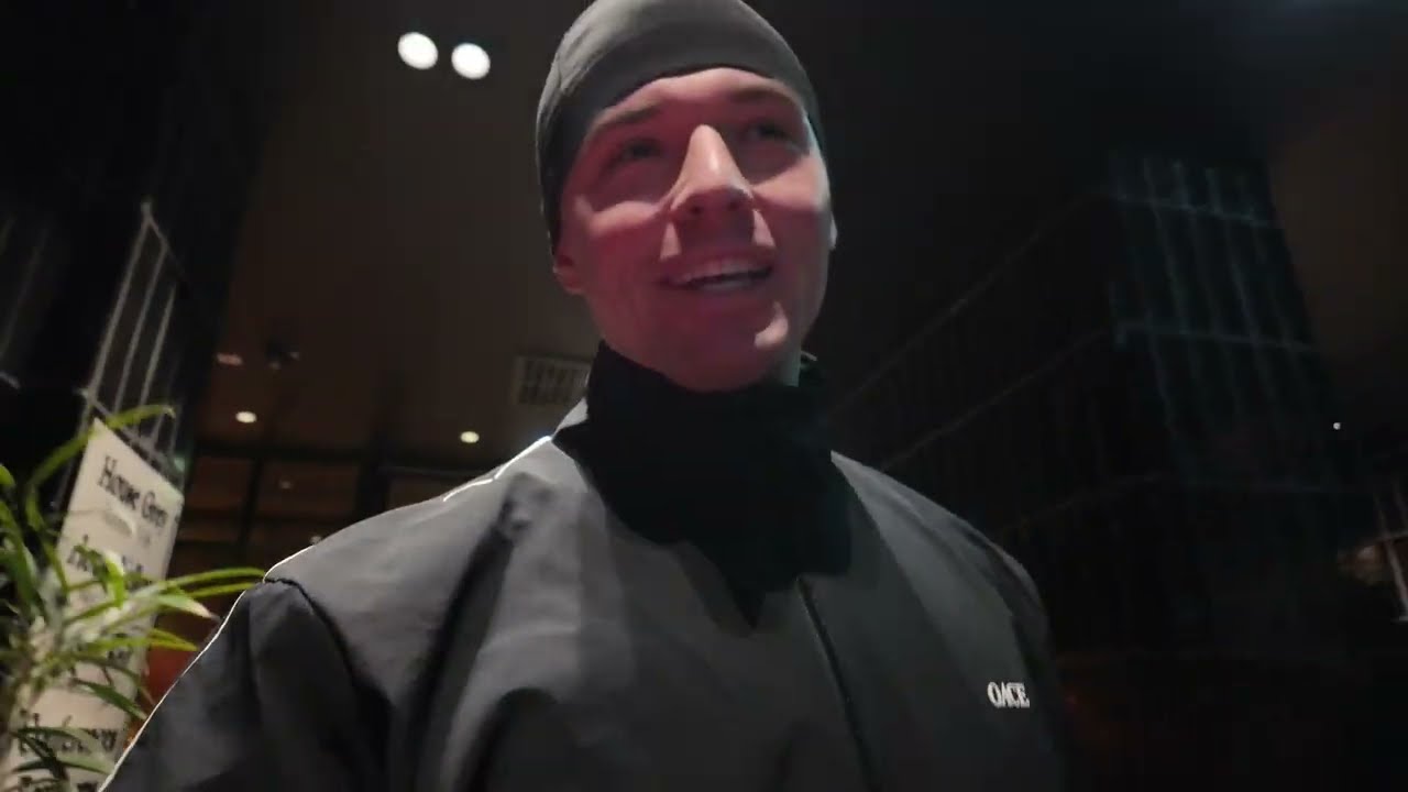 Von Nike nach Berlin eingeladen - Work & Travel - Apartment Upgrade - David Pearce