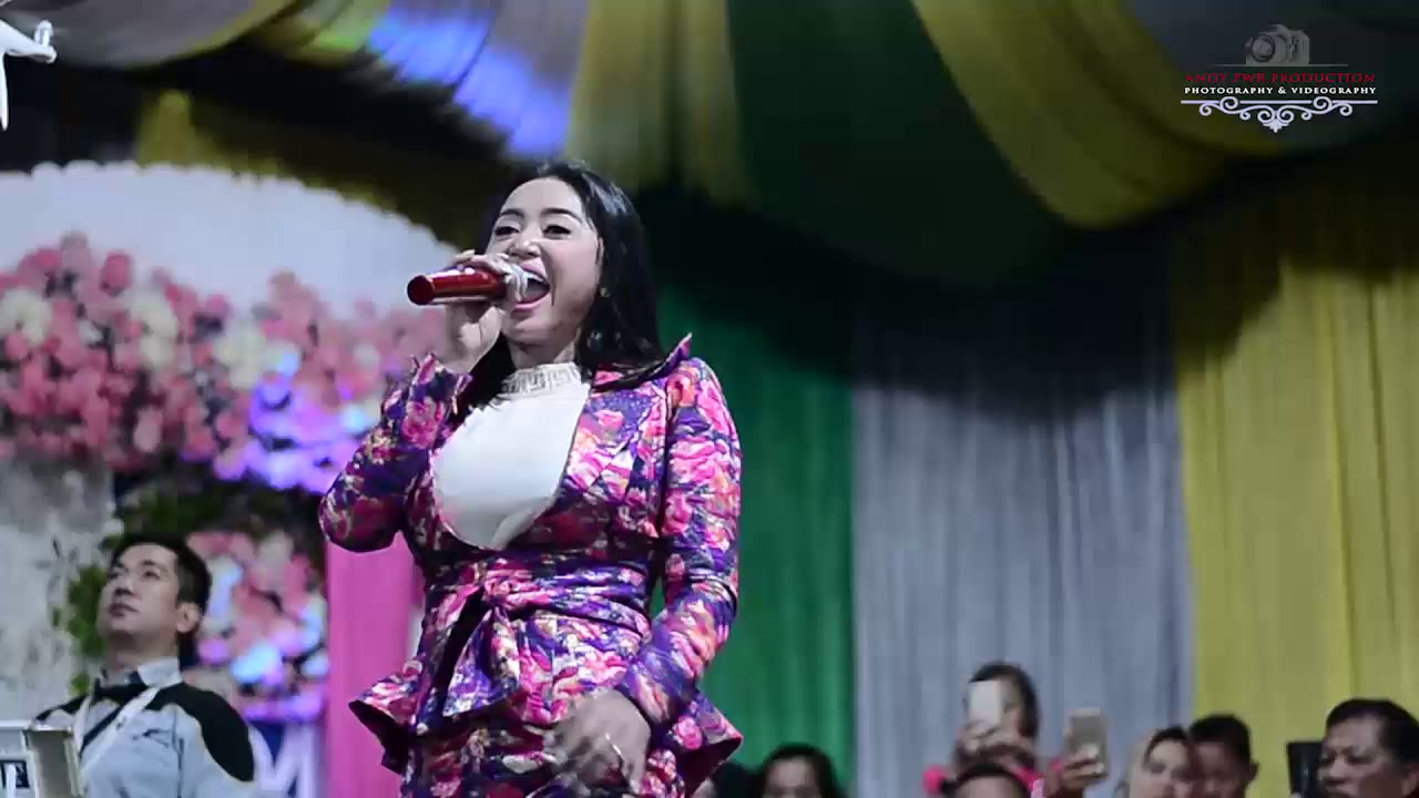 camera iphone 8 plus apk #dewipersik #juraganempang ... om rajawalimusik dewi persik live pali