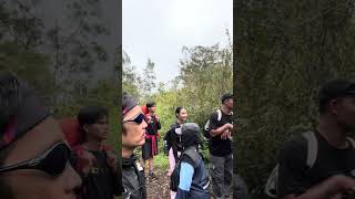 Jalur Merbabu yg ramai 😀