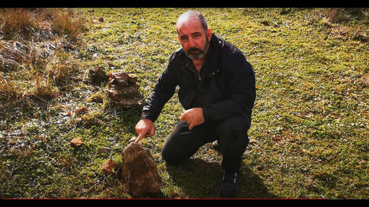 Programmer une pierre en harmonie avec vos intentions à l'aide d'un pendule