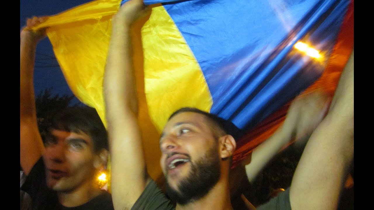 Armenia's electric protests come back to Bagramyan Avenue