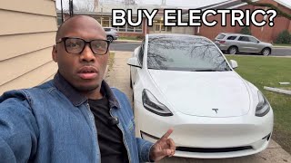 Why Everyone Is Buying Electric Cars? Should you Buy a EV? 