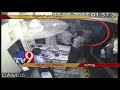 Extortionist policemen attack Hotel Staff