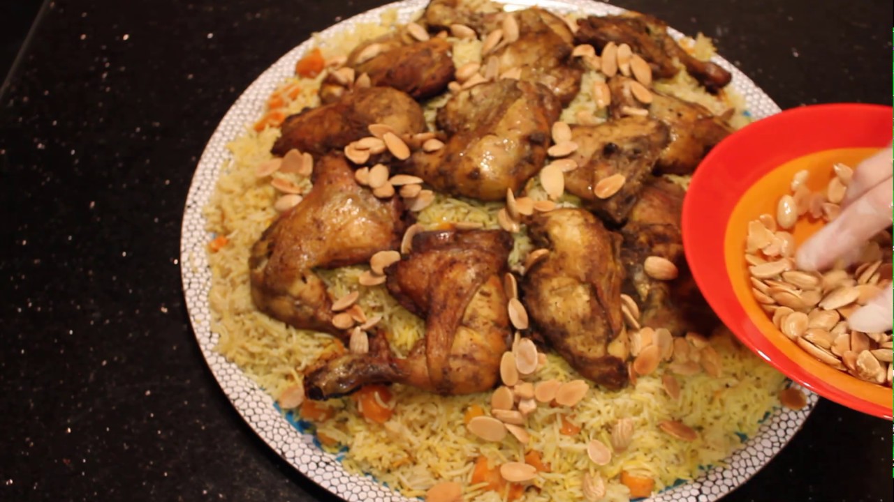 الرز بالجزر والمطيبات والدجاج المشوي بتتبيلة خاصة على طريقتي