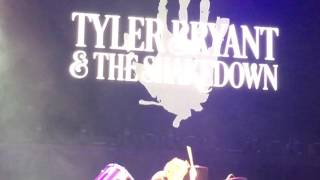 Tyler Bryant & The Shakedown - "House that Jack Built" - LIVE