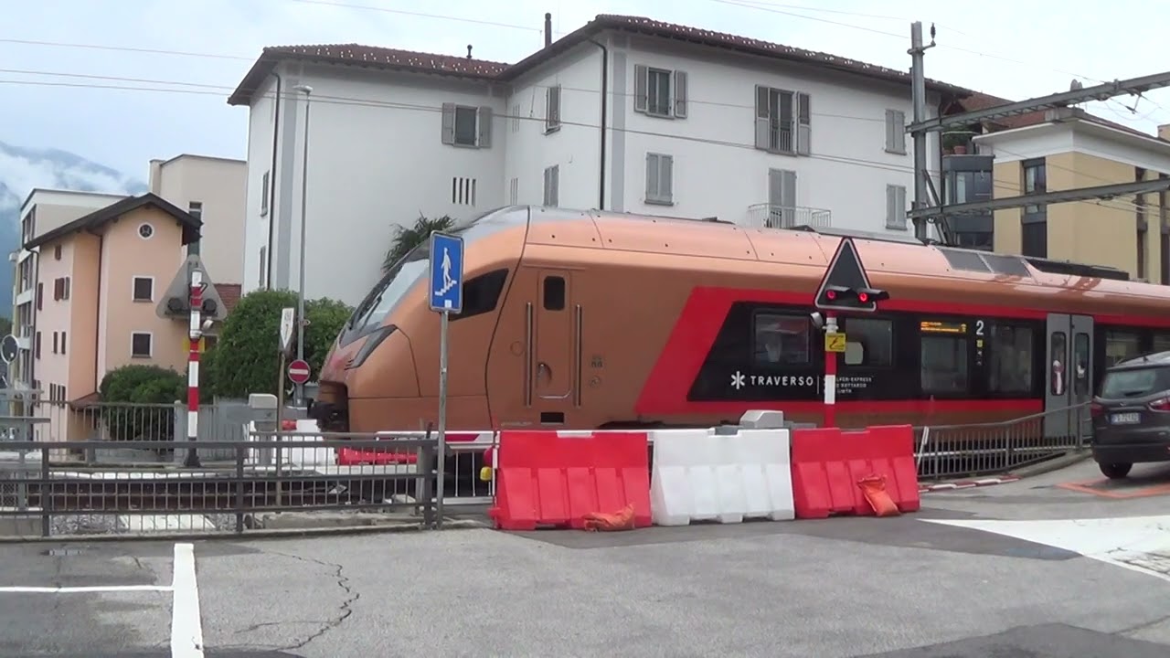 Passaggio a livello di via Franscini - Locarno (TI) #1 / Level Crossing / Bahnübergang