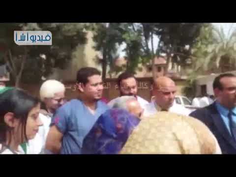 بالفيديو الكشف على 2737 طائرا وحيوانا بقرية شبلنجة في قافلة بيطرية لجامعة بنها 