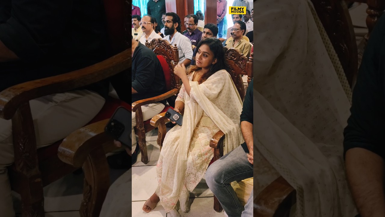 വെള്ള ചുരിദാറിൽ വരദ പുതിയ സിനിമയുടെ പൂജക്ക്‌ എത്തിയപ്പോൾ 😱😍👌 | Varada Latest Look