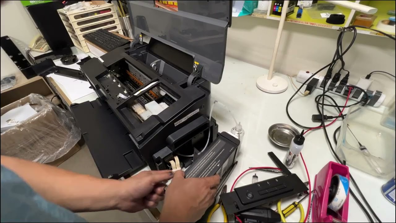 【檢修紀錄】EPSON L1300 插電無法開機 機器有高頻的DD聲 #檢測後主機板燒壞 #有DD聲代表這是噴頭短路燒壞主機板 #必須要噴頭跟主機板一起更換 20260827 縮圖