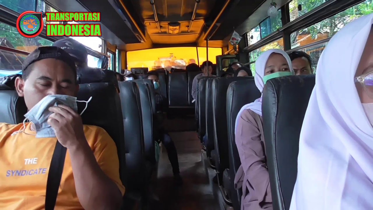 Bus Artis Handal Di Pantai dan Pegunungan Bus Sakura Ciheras Tasik Memang Bus Favorite