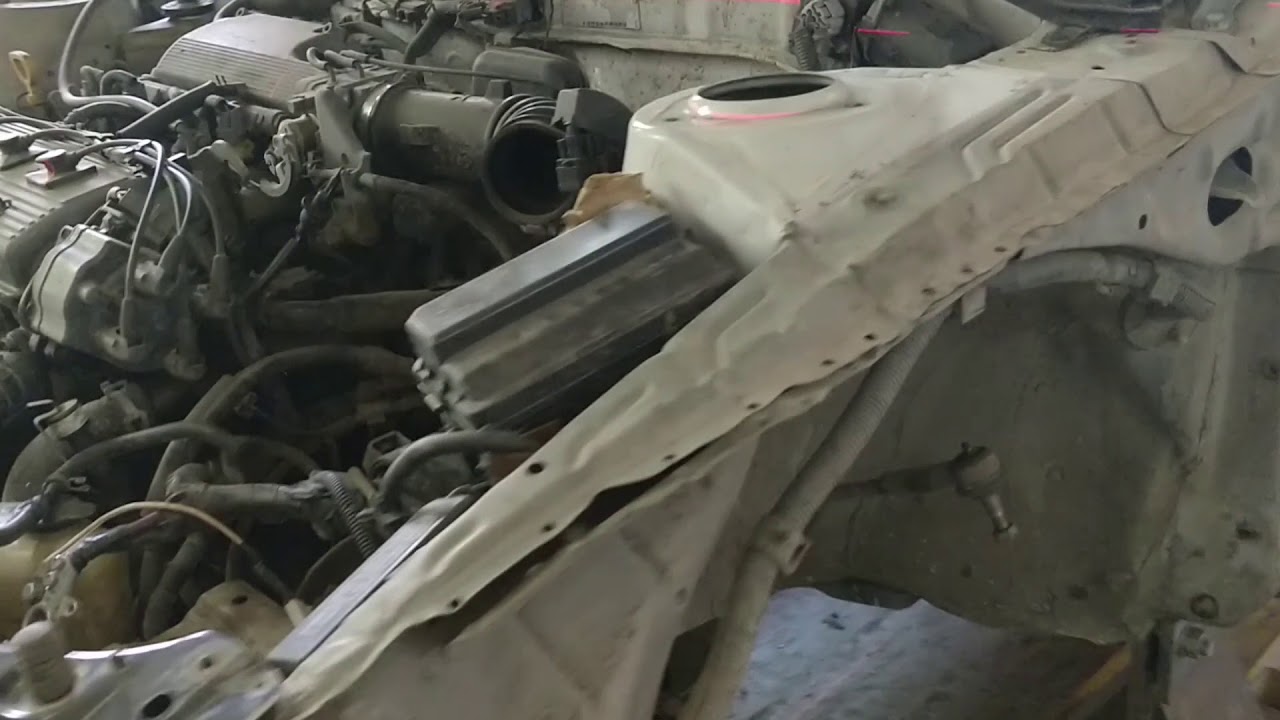 Вытяжка авто на стапеле Вытяжка авто на стапеле