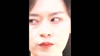 Cô Nhóc Có Sức Mạnh Phi Thường Chỉ 1 Chiêu Thức Đã Làm Cho Sư Tử Đá Di Chuyển, Nhưng Người Mẹ