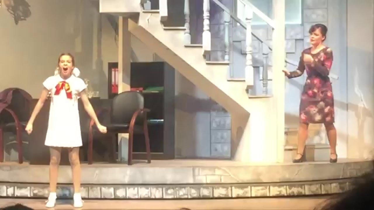 мюзикл "Баллада о маленьком сердце" (Разговор Юли и директора) - YouTube