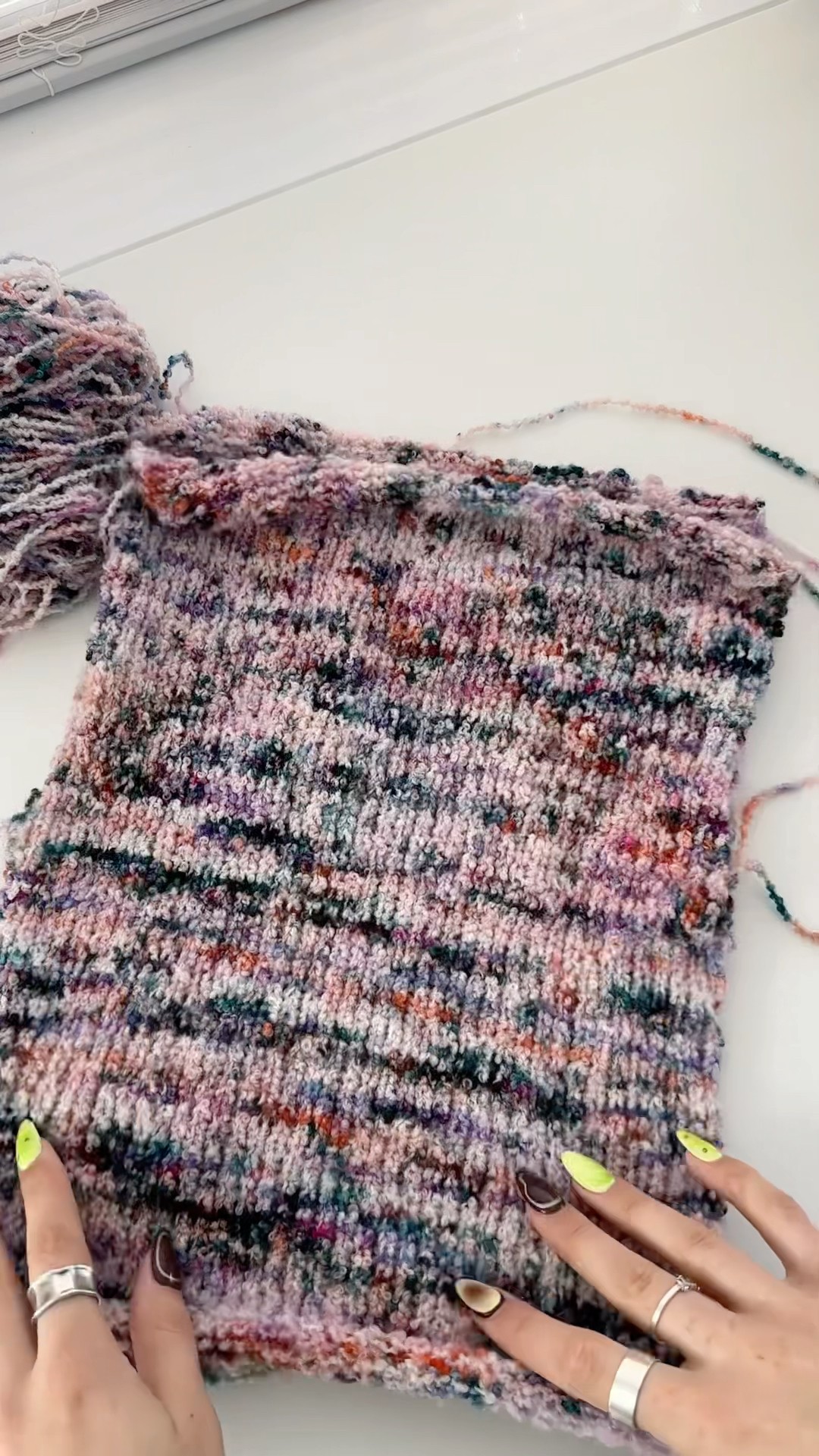 Looove working with boucle yarn #crochet #knit #knittop #knitter
