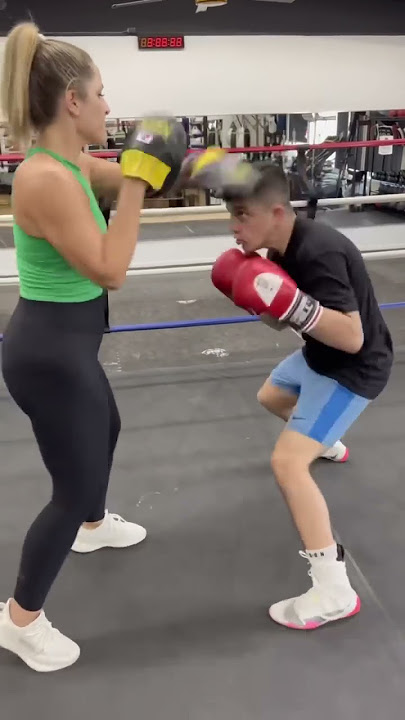 Andrea Botez - Boxing Profile, Record, Stats, News & Next Fight