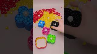 Zen Art Oddly Satisfying Colorful Four Leaf Clover Beads Falling Your Brain Will Like This