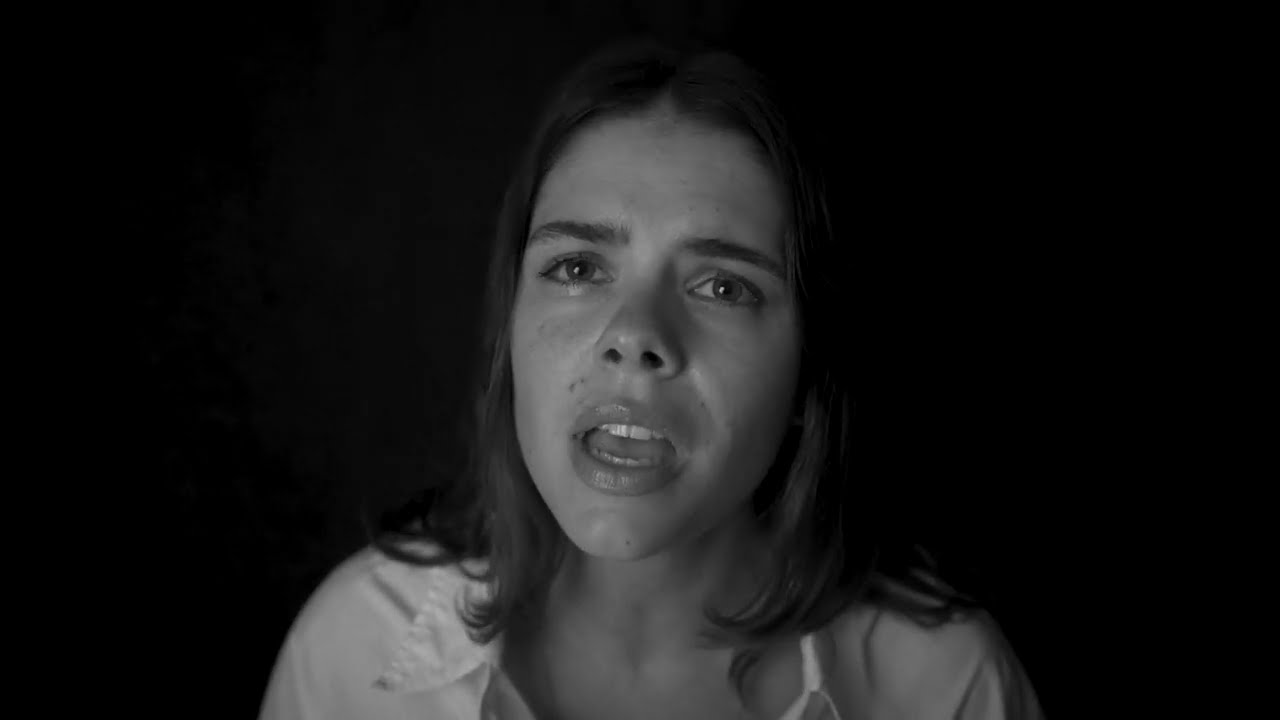 Leanne Hoffman- "Sad" OFFICIAL VIDEO auf YouTube ansehen Leanne Hoffman- "Sad" OFFICIAL VIDEO auf YouTube ansehen