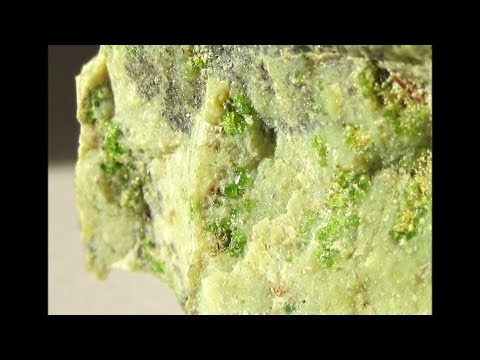Video: Je arzenopyrit vzácny minerál?