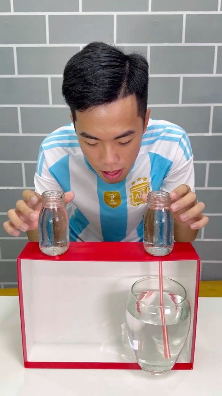LNF - Cuộc thi uống nước, ai mới là cao thủ || Prank water drinking contest #shorts