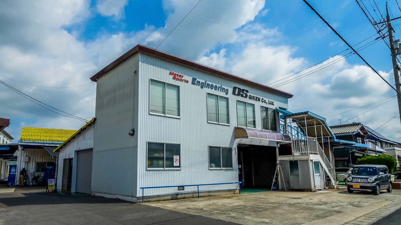 OS-Giken's Nissan twin-cam straight six assembly is a wonder to