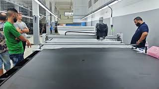 Smart Multi-Layer Cutter: Fast, Precise & Flawless Fabric Cutting!