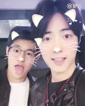 Xiao Zhan 肖战 Miaopai video with Peng Chuyue [2016.03.18] post 1