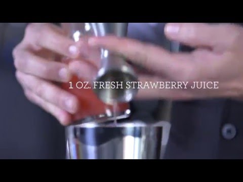 How to Make a CÎROC™ Ultra-Premium Vodka Passion Flower Cocktail