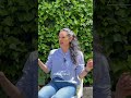 Mientras el ego se compara, el espíritu se inspira. Mira el episodio completo en nuestro canal.