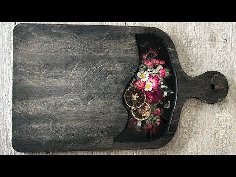Pressed Flower Resin Charcuterie Board Tutorial | Transparent Black Resin & Copper Leaf Inlay
