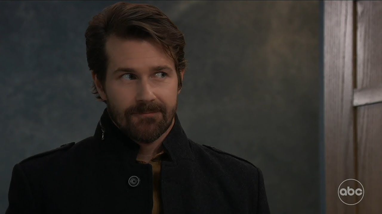 This Is Us Staffel 1 Folge 19 Cody Surprises The Scorpios By Showing Up To Christmas Party on General