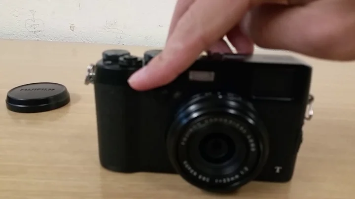 X100T stuck EVF curtain (fixed by Fujifilm Australia)