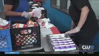 Detroit Public Schools Offers Grab And Go Breakfast, Lunch