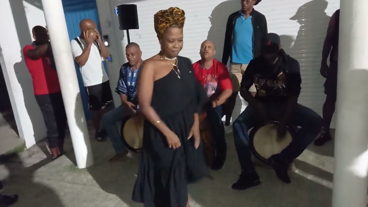 KOUTANBOU:Mizik GWO KA wouklé avè Yannick Mormont chantè,Ludovic Cloudius mawkè,Céline dansèz solid.