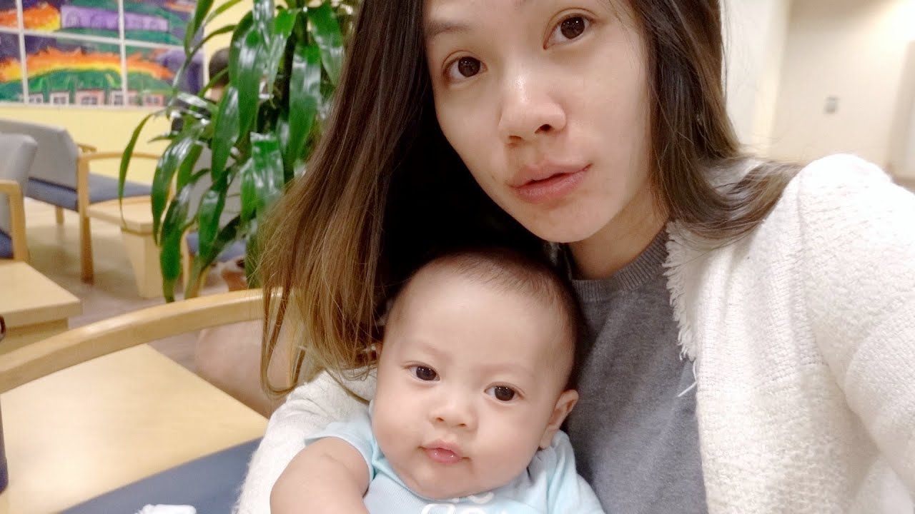 Baby's 4 Month Doctor Checkup With SHOTS!!!!! | Minnie's VLOG 983