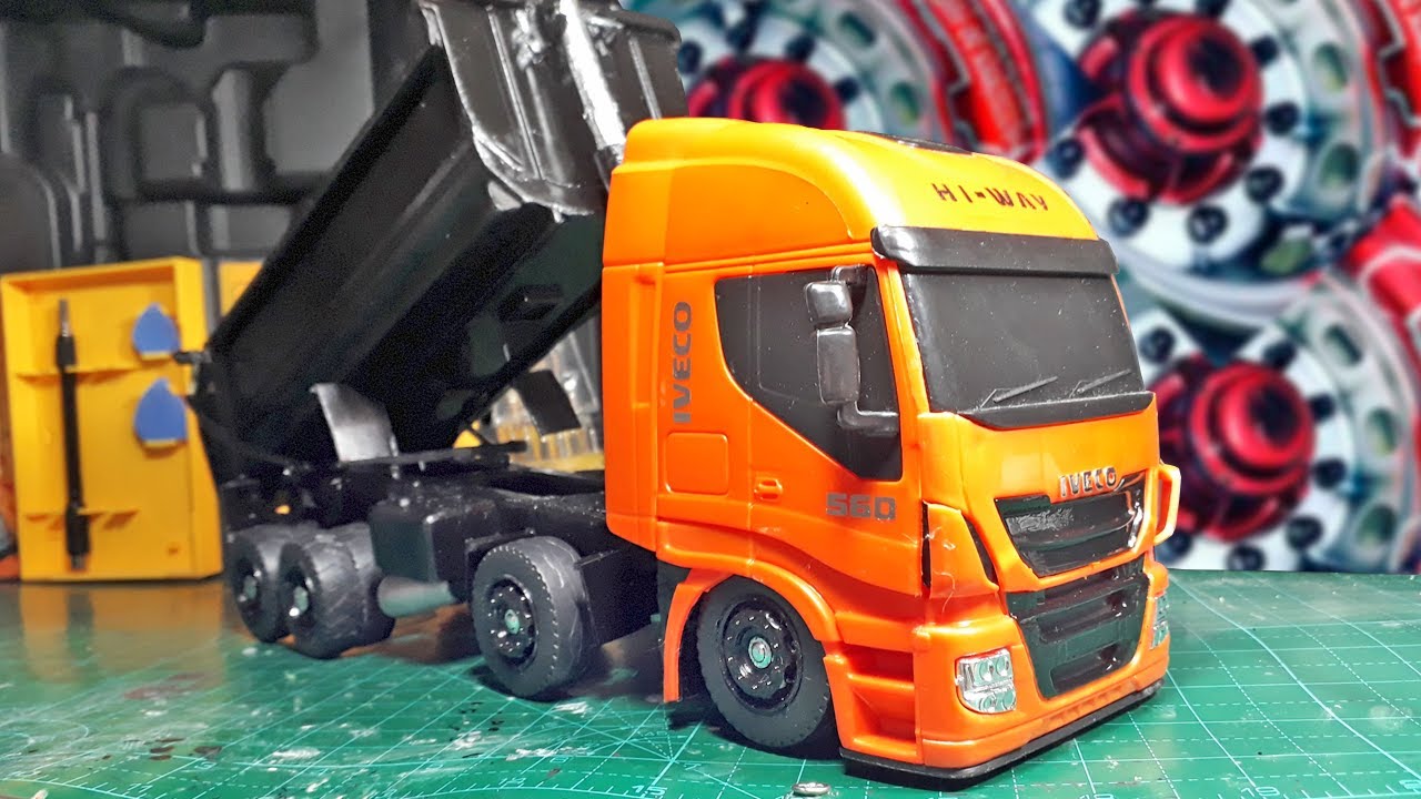 Caminhão Carreta de Brinquedo Iveco Hi-Way Miniatura com Caçamba Basculante  - Lojas Monte Cristo