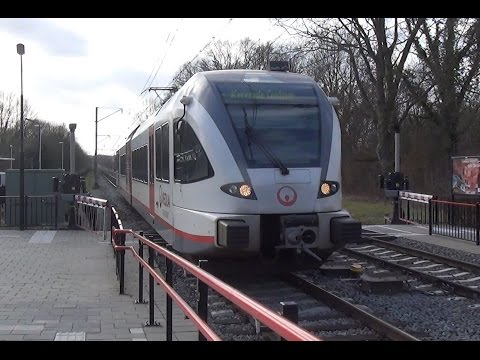Veolia GTW 504 komt aan op Station Voerendaal