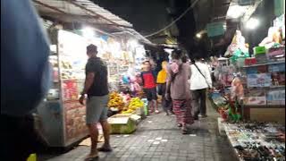 SUASANA WAKTU SUBUH DI MASJID SUNAN AMPEL
