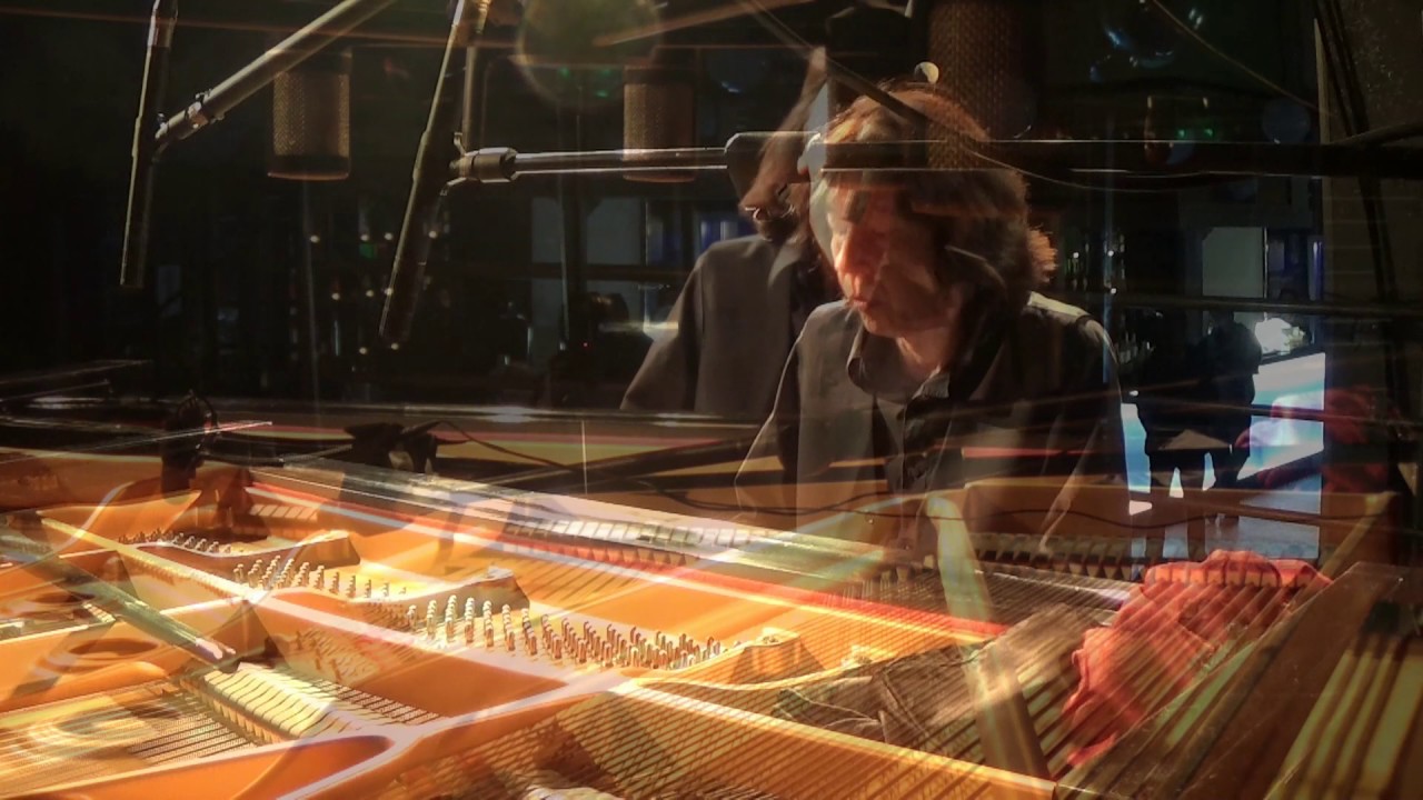 Omaggio al Banco: '750.000 anni fa .... l'amore?'