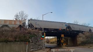Loaded UP grain train derailed in Janesville WI, damaged bridge, and grain spilled everywhere. PT 1