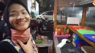 Di Traktir Ibu Bendahara Metosa