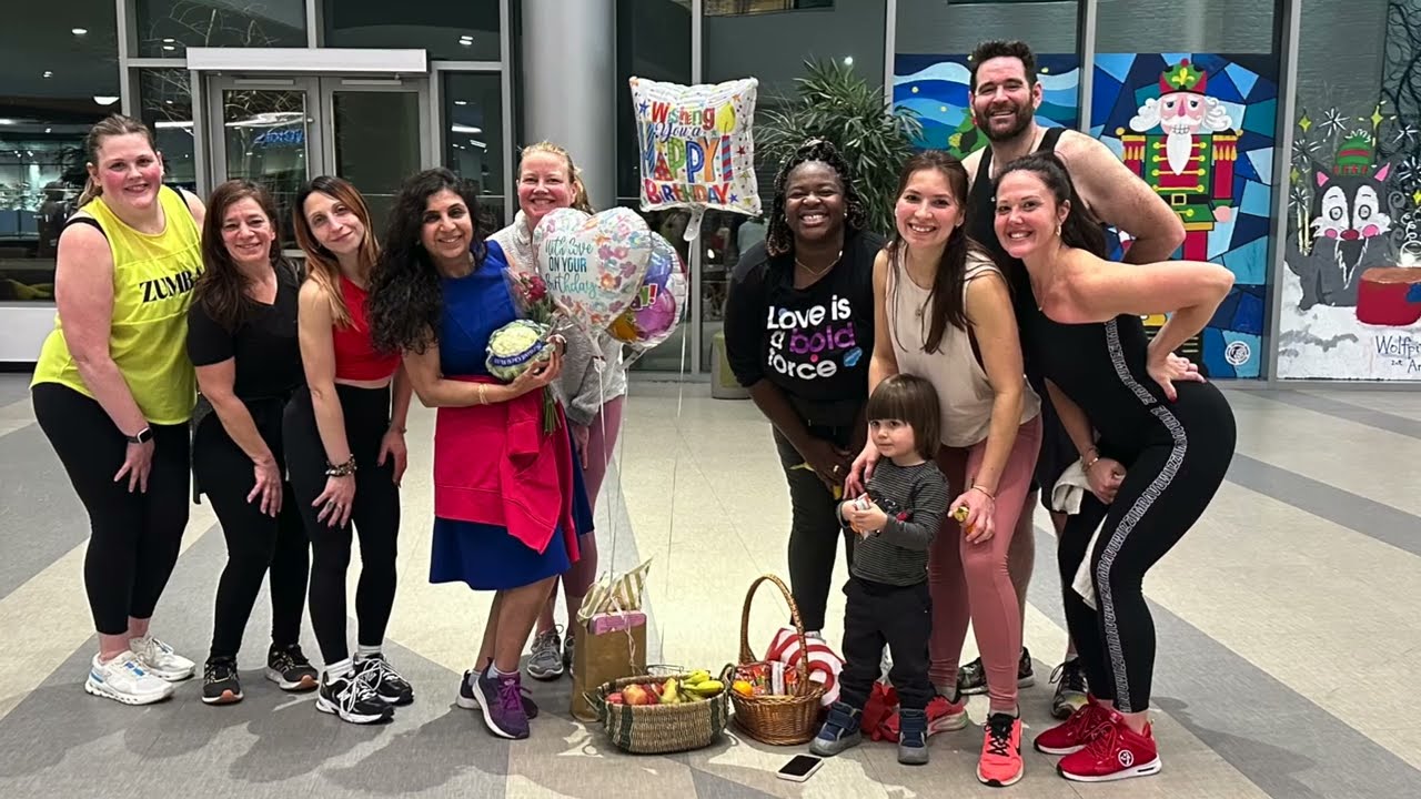 HOTP  Heart♥️of the party 🥳 382/365 