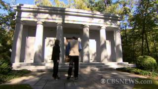 Tombstone Toruism: The Creepiest Cemeteries